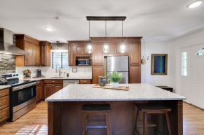 Hyland Hilltop Retreat